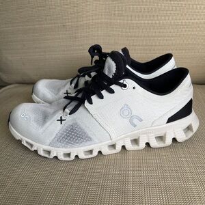 Women’s On cloud cloud x 3 running sneakers shoes size 7.5 white